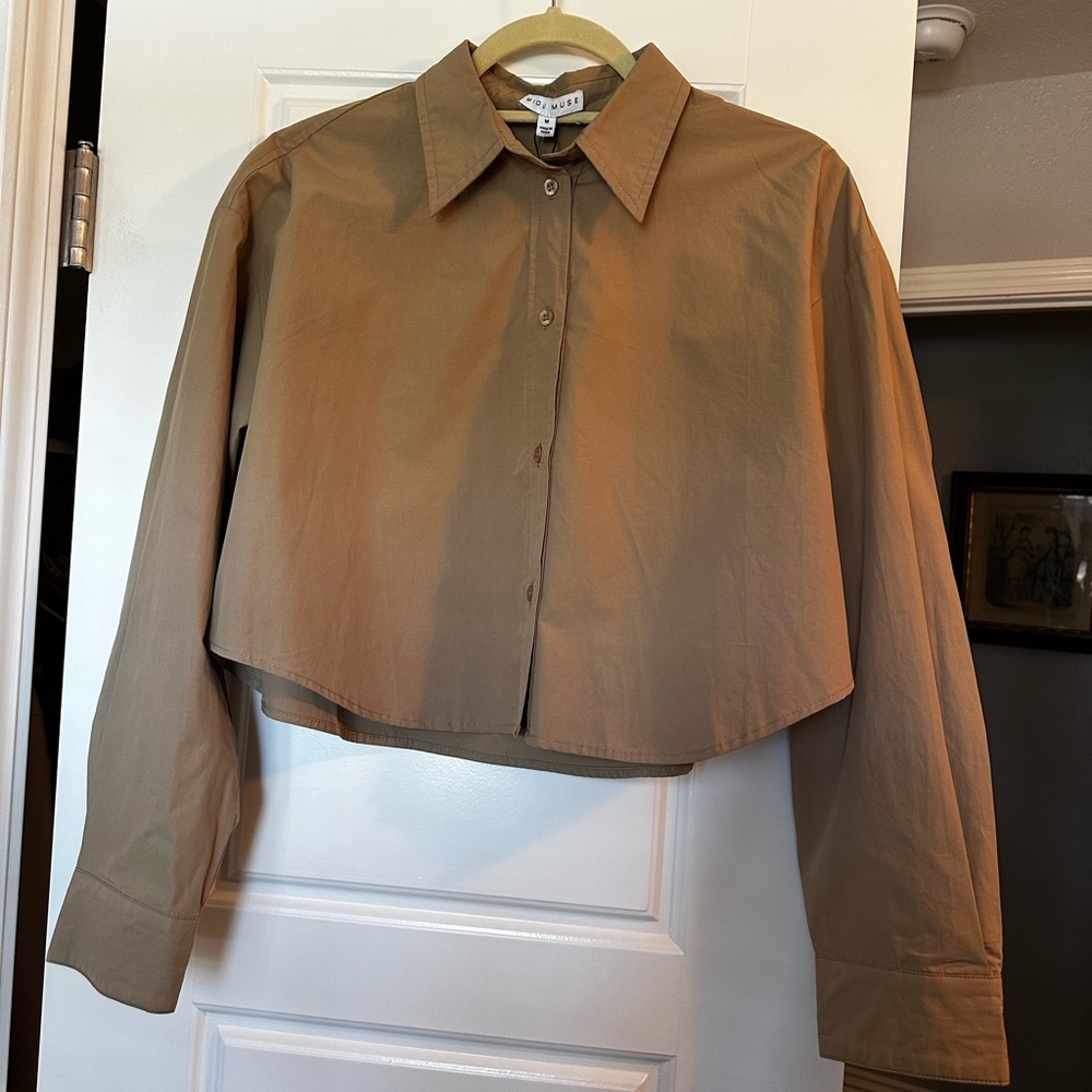Miou Muse Cropped Button up shirt in Brown Khaki